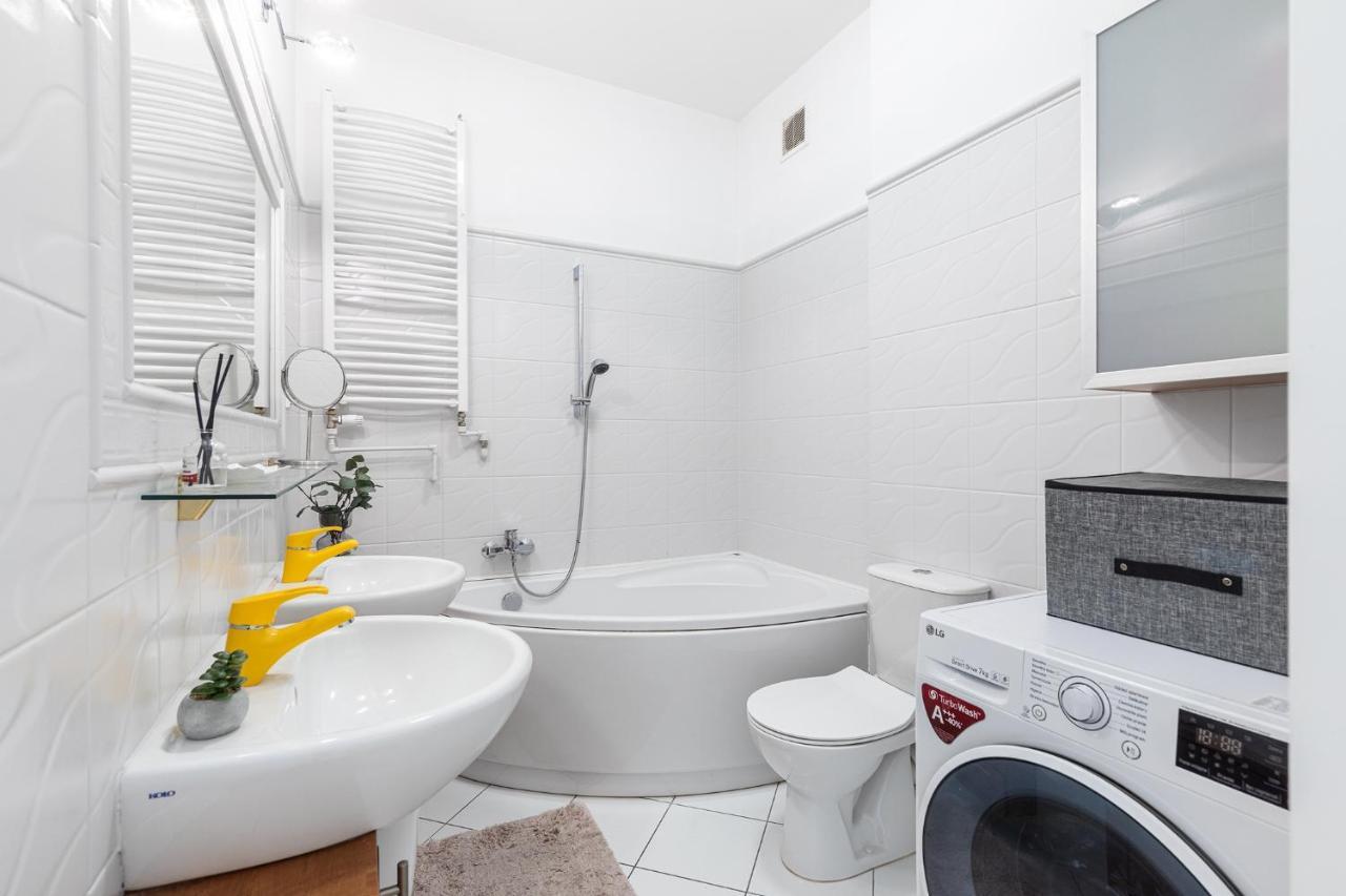 Apartment Superapart Relaksowa 37 Warsaw